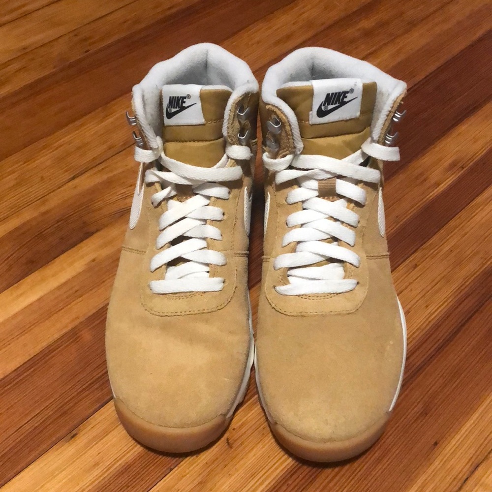 Nike Hightop Sneakerboots